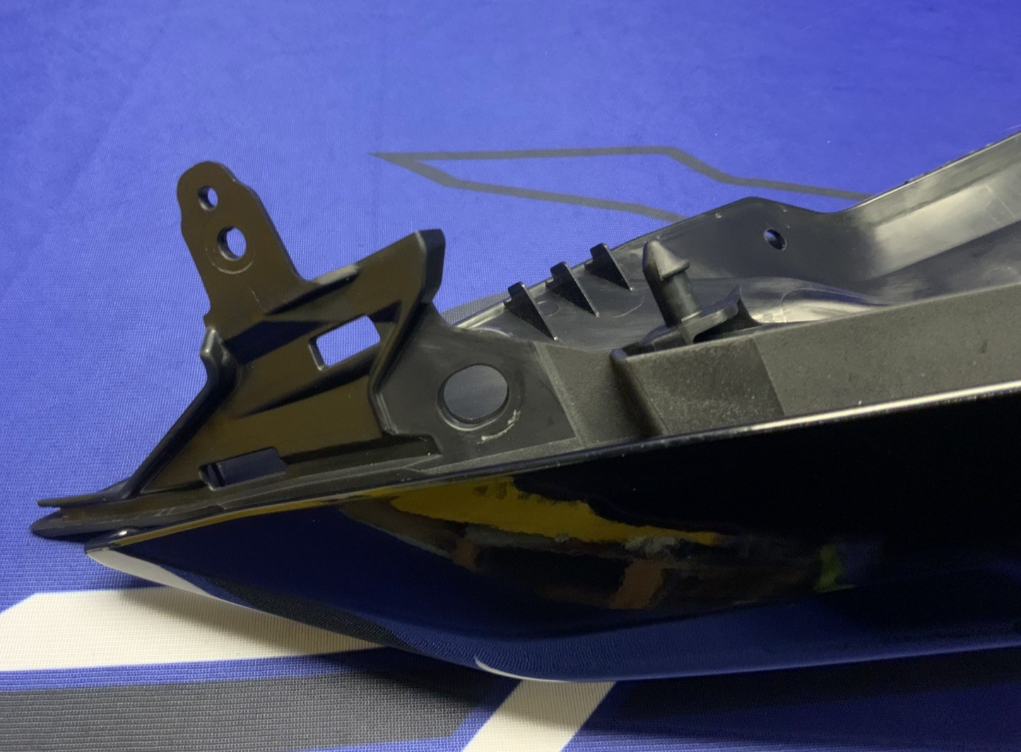 Yamaha Right Tail Fairing (Black) YZF-R9 2025 OEM BKN-21721-00-P3