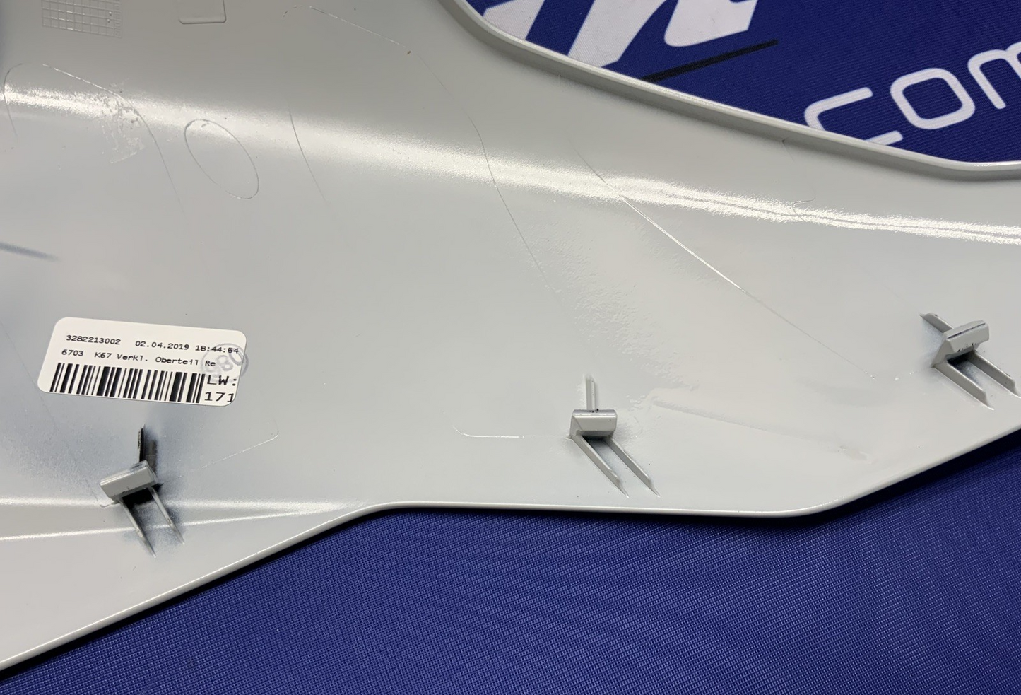 BMW Right Upper Front Fairing (White,Blue,Red) S1000RR 2019-2022 OEM 46638569782