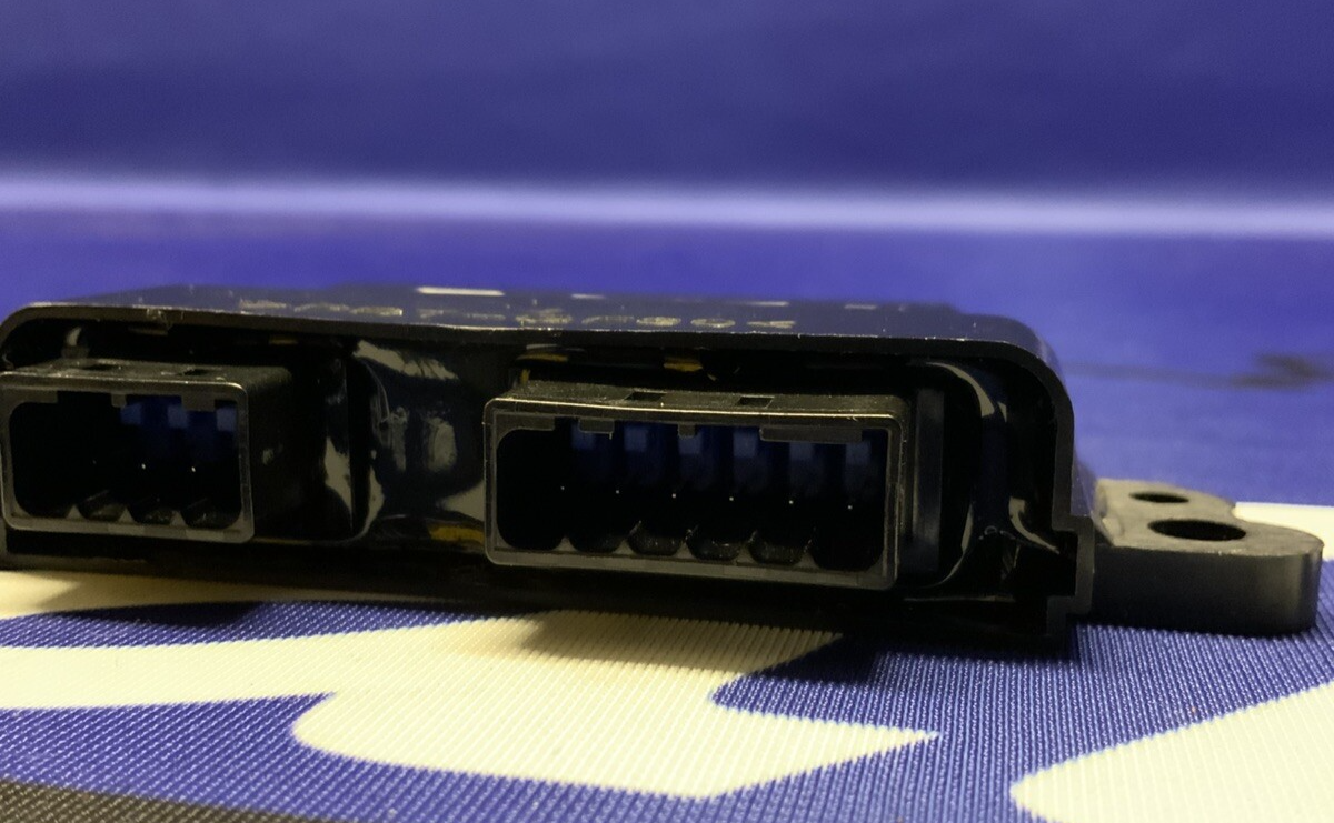 Yamaha Headlight Control Unit (LCU) YZF-R6 2017-2020 OEM 2PP-85490-00-00