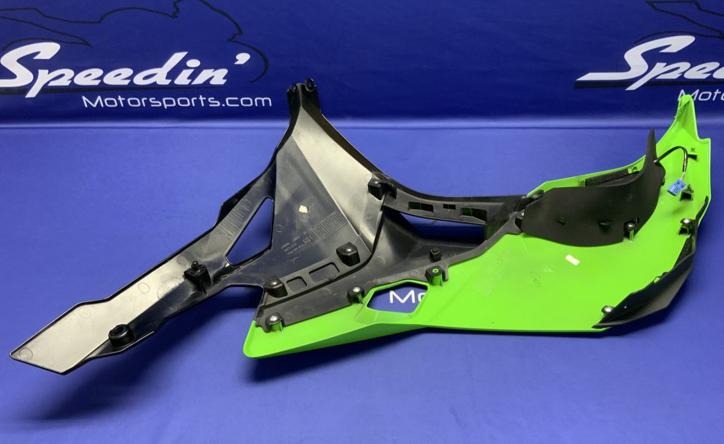 Kawasaki Right Complete Fairing W/ Turn Signal ZX-4R/RR 23-25 OEM 55061-5228-777