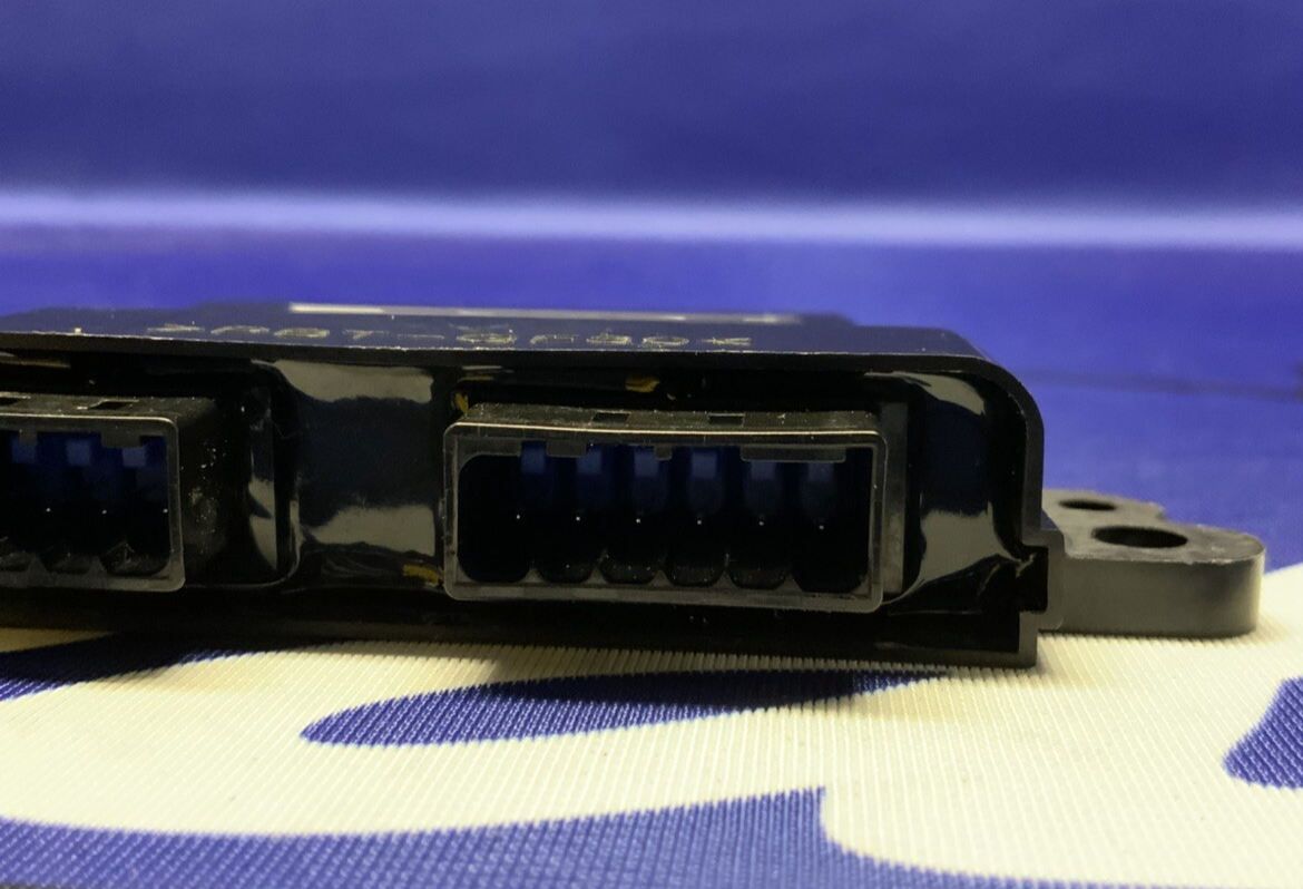 Yamaha Headlight Control Unit (LCU) YZF-R6 2017-2020 OEM 2PP-85490-00-00