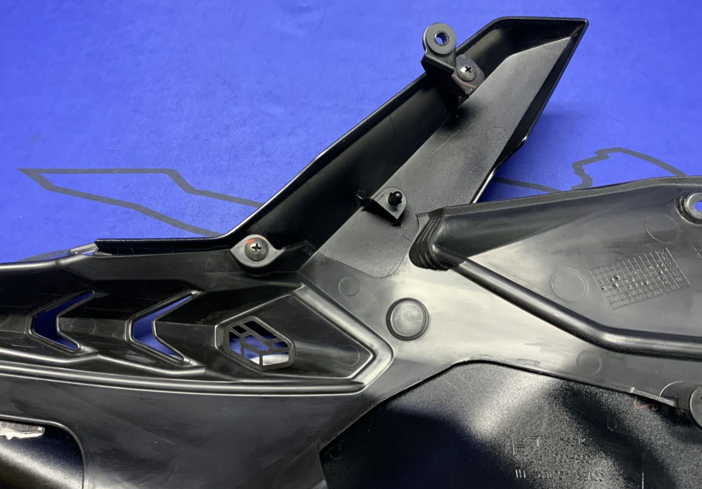 Kawasaki Left Tank Fairing (KRT) ZX-4R/RR 2023-25 OEM 14093-0961-H8