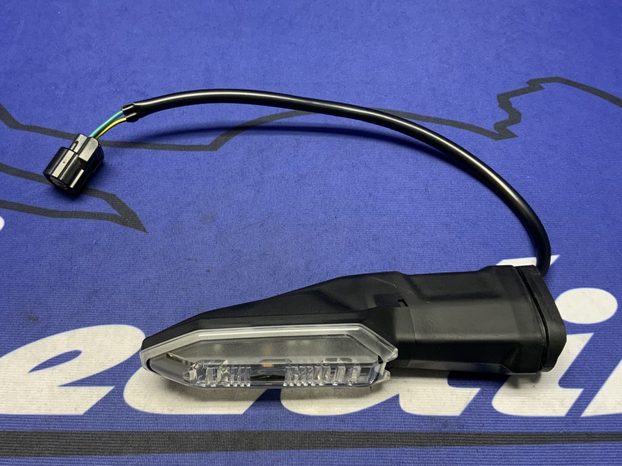 Kawasaki Right Rear Turn Signal ZX-6R 2024-2025 OEM 23037-0551