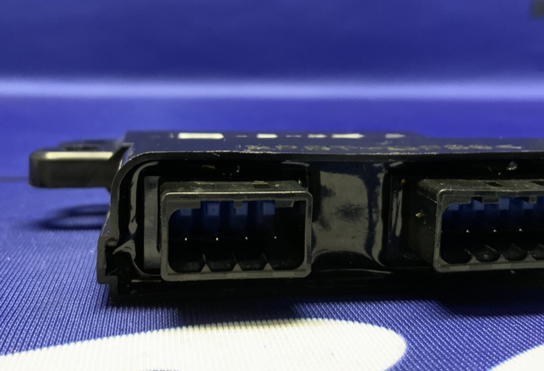 Yamaha Headlight Control Unit (LCU) YZF-R6 2017-2020 OEM 2PP-85490-00-00