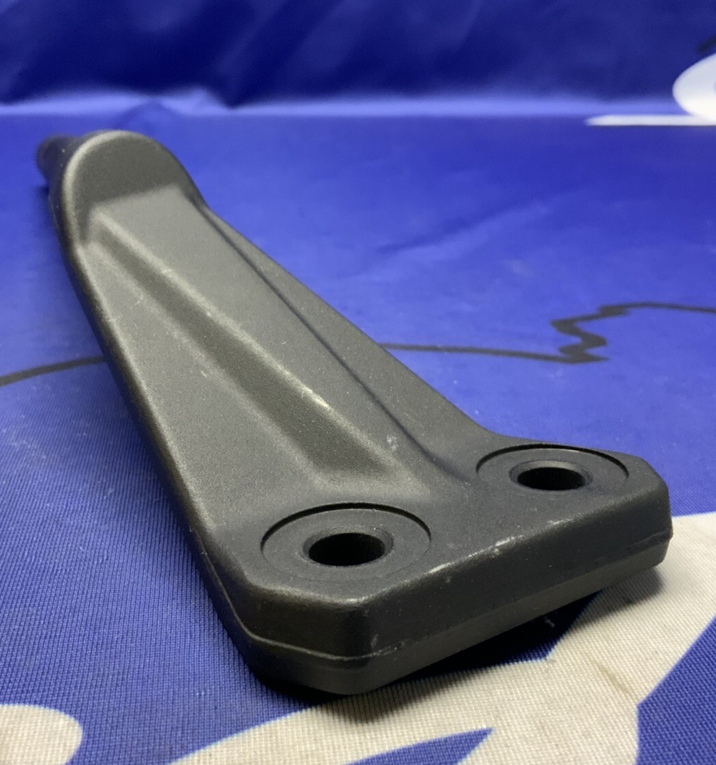 Suzuki Right Handle Bar W/ Mounting Hardware GSX-8R 2024-2025 OEM 56111-25L20