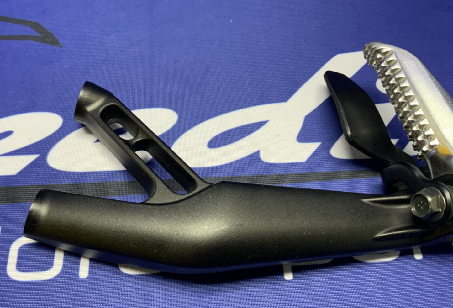 Yamaha Left Passenger Foot Rest YZF-R7 2022-2025 OEM 2CR-2741L-01-00