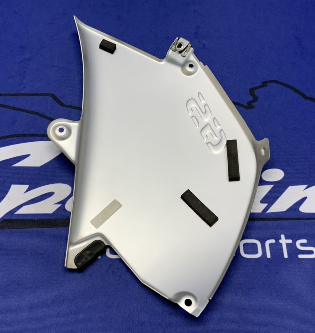 BMW Right Tank Trim Panel R1200GS 2003-2013 OEM 46637694534