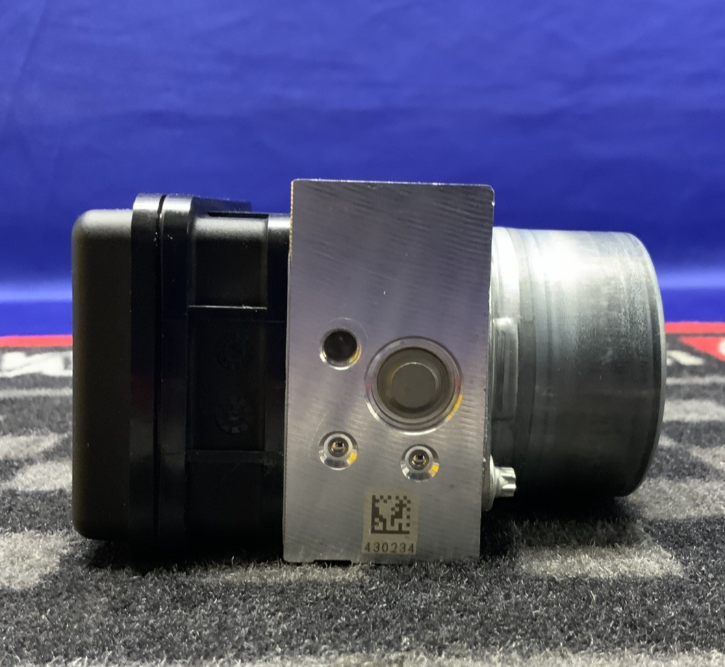 Yamaha ABS Pump Module Unit YZF-R6 2017-2024 OEM BN6-85930-09-00