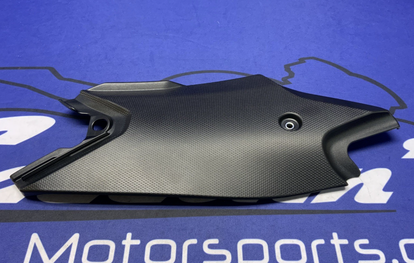 Yamaha Right Tank Cover (Black) YZF-R9 2025 OEM BKN-2171M-00-00