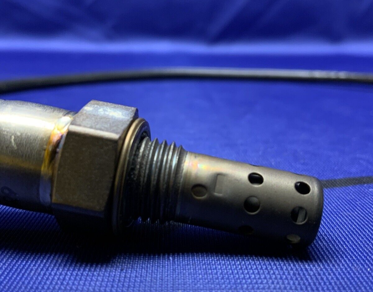 Suzuki Oxygen Sensor GSXR 600/750 2011-2025 OEM 18213-23H01