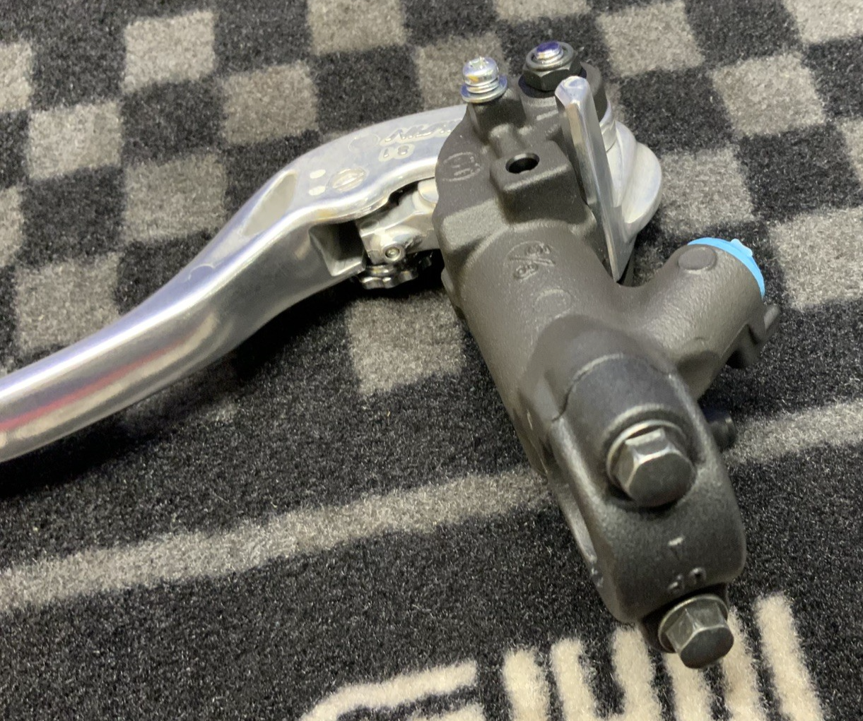 Yamaha Front Brake Master Cylinder Assembly YZF-R6 2017-2024 OEM 2CR-2580A-00-00