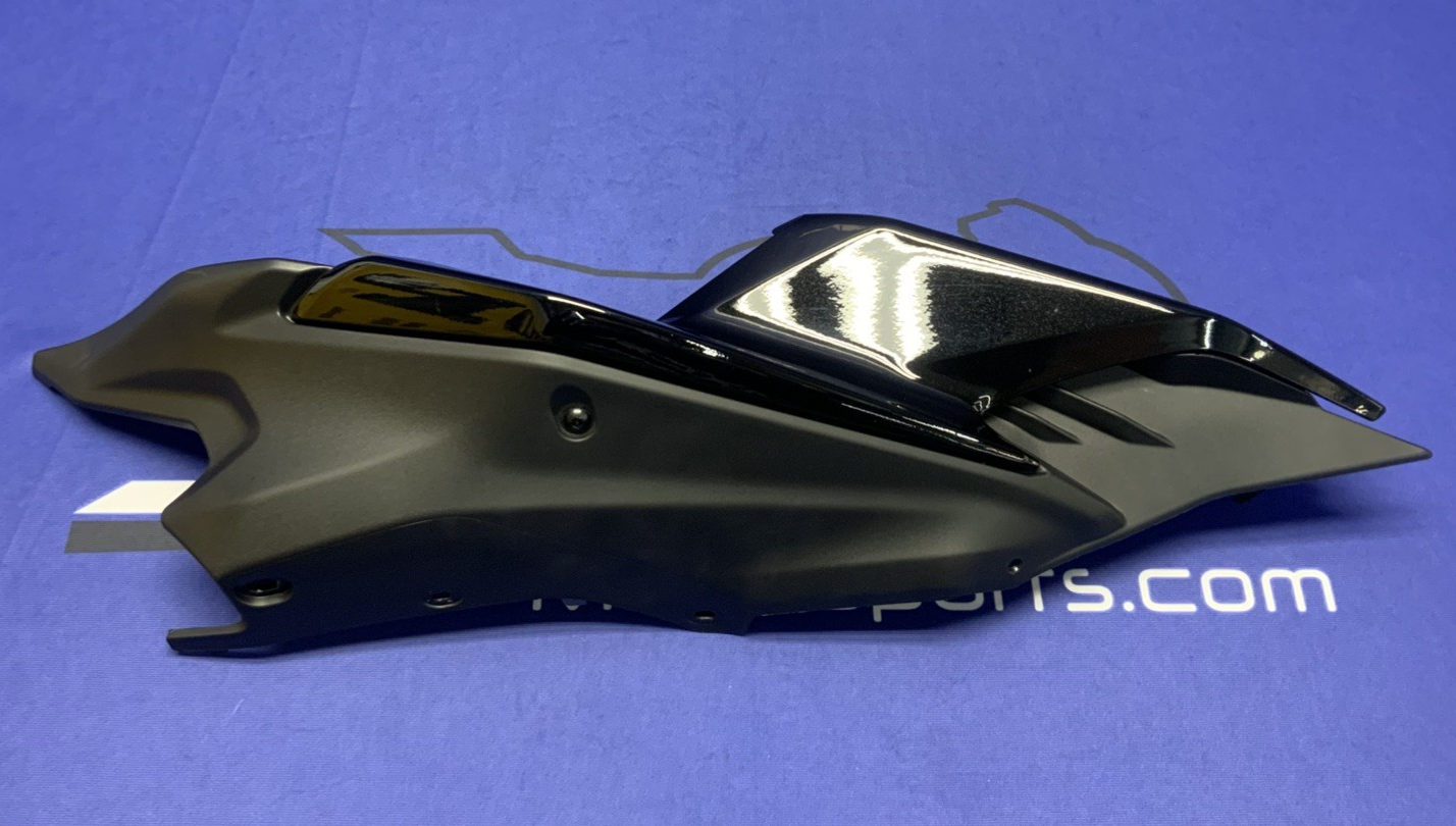 Yamaha Left Tail Fairing (Black) YZF-R9 2025 OEM BKN-21711-00-P3