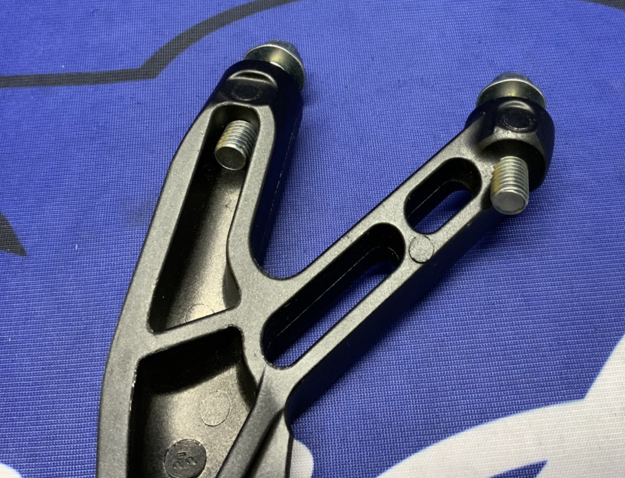 Yamaha Right Passenger Foot Rest YZF-R7 2022-2025 OEM 2CR-2742L-01-00