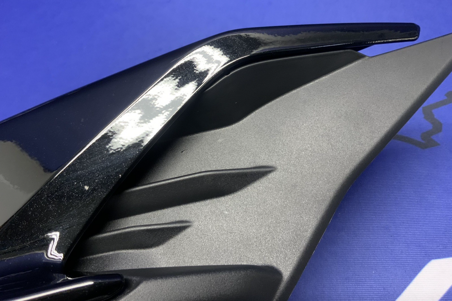 Yamaha Left Tail Fairing (Black) YZF-R9 2025 OEM BKN-21711-00-P3