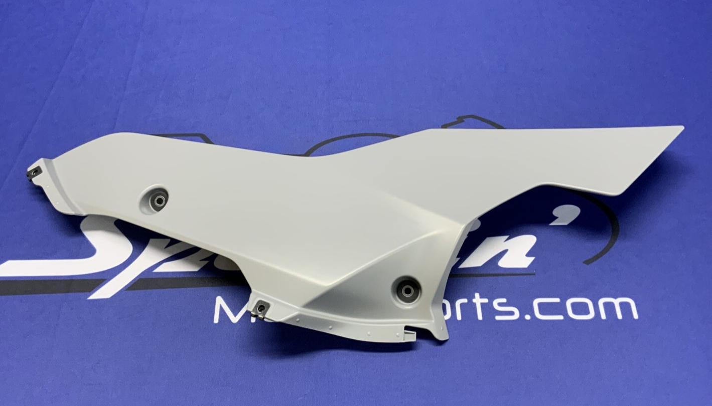 Yamaha Right Lower Fairing (Gray) YZF-R6 2017-2024 OEM BN6-28395-00-P4