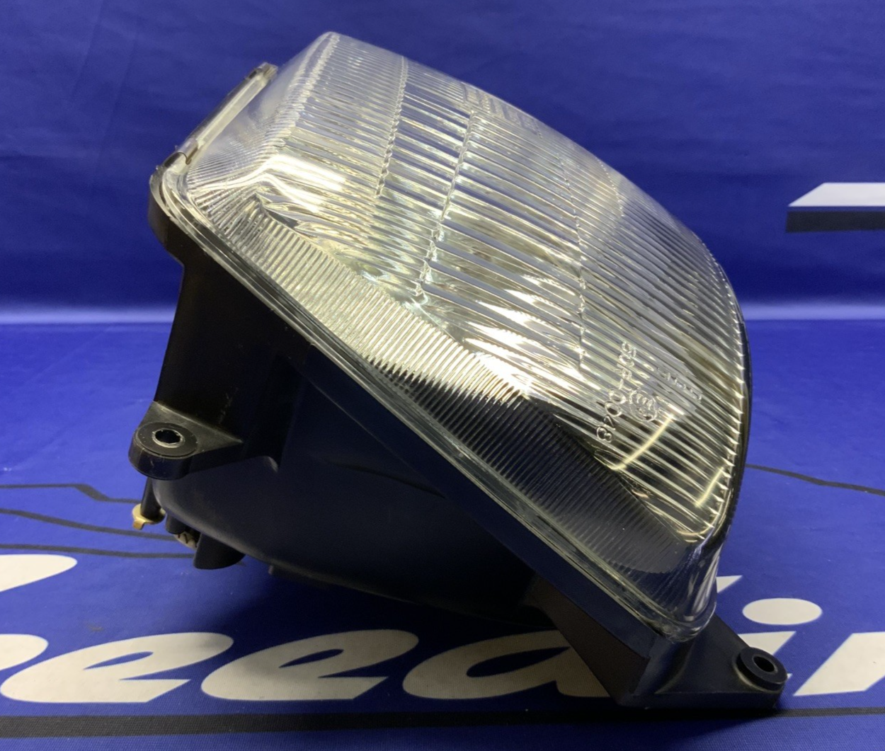 Kawasaki Headlight Assembly GPZ1000RX 1986-1988 OEM 23007-1132