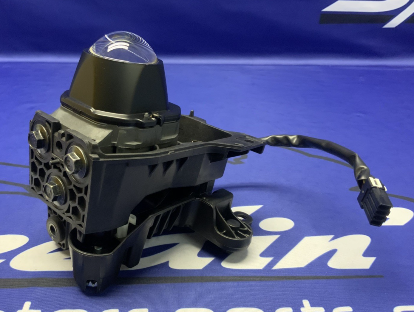 Yamaha Headlight Assembly YZF-R9 2025 OEM BKN-H4300-00-00