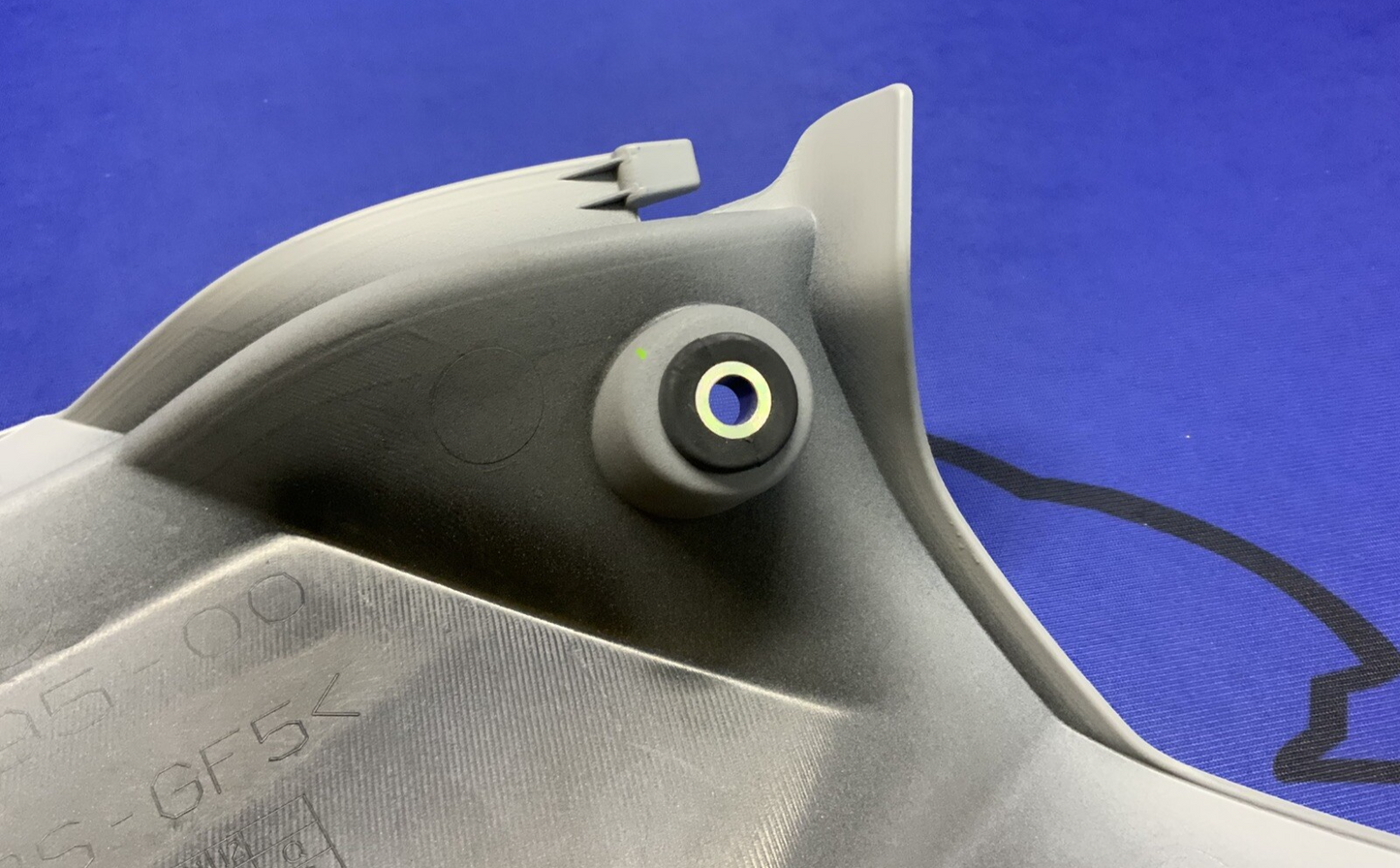 Yamaha Right Lower Fairing (Gray) YZF-R6 2017-2024 OEM BN6-28395-00-P4