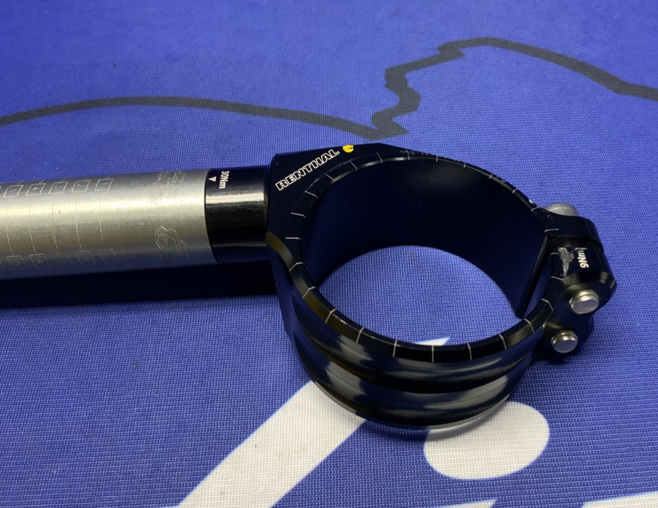 Renthal Gen3 50mm Clip-On Handlebar Set YZF-R6 2006-2024 CL110