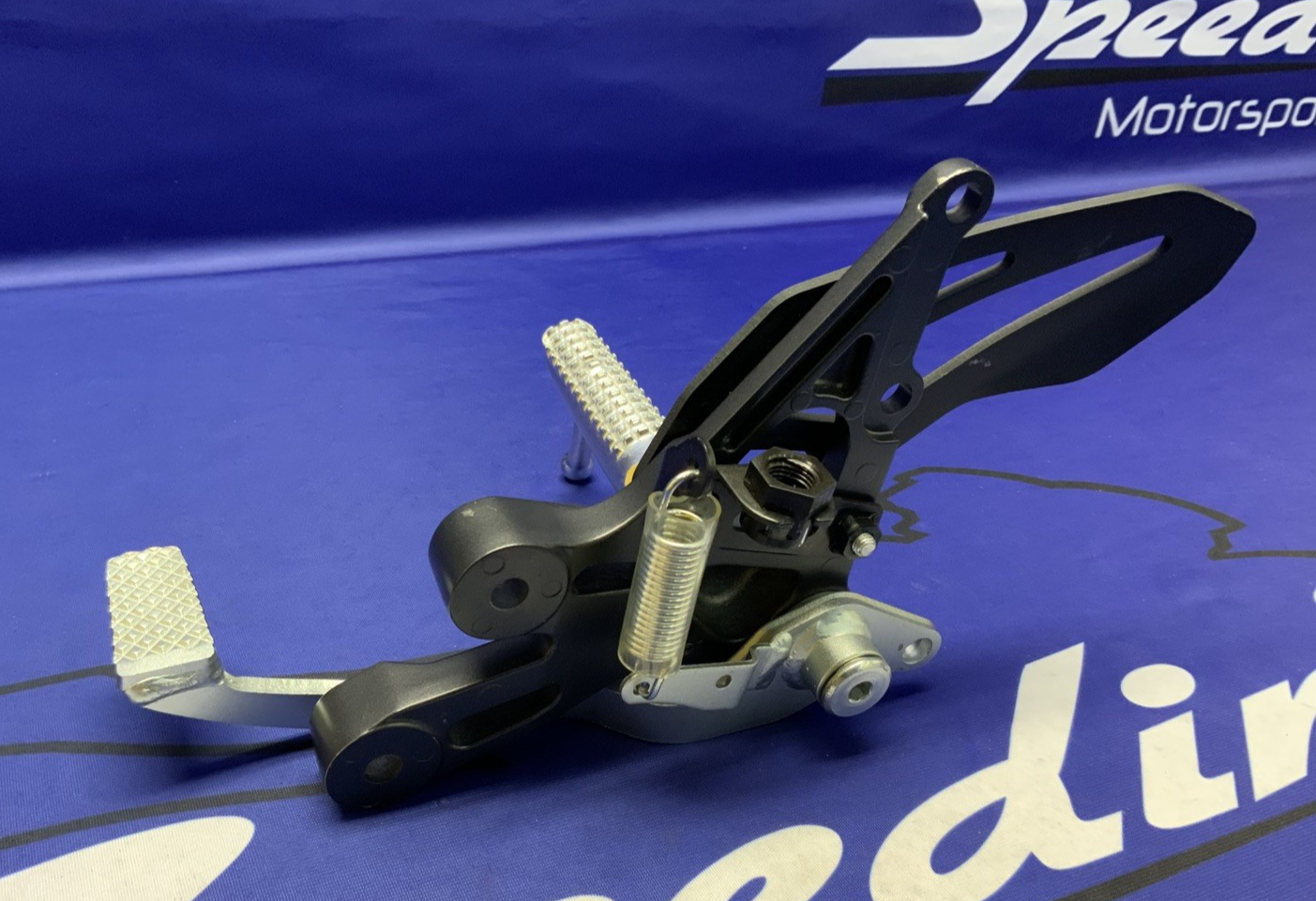 Yamaha Right Rear Set YZF-R7 2022-2025 OEM BEB-27443-00-00