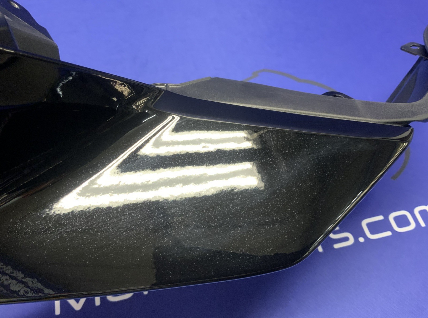 Yamaha Right Tail Fairing (Black) YZF-R9 2025 OEM BKN-21721-00-P3