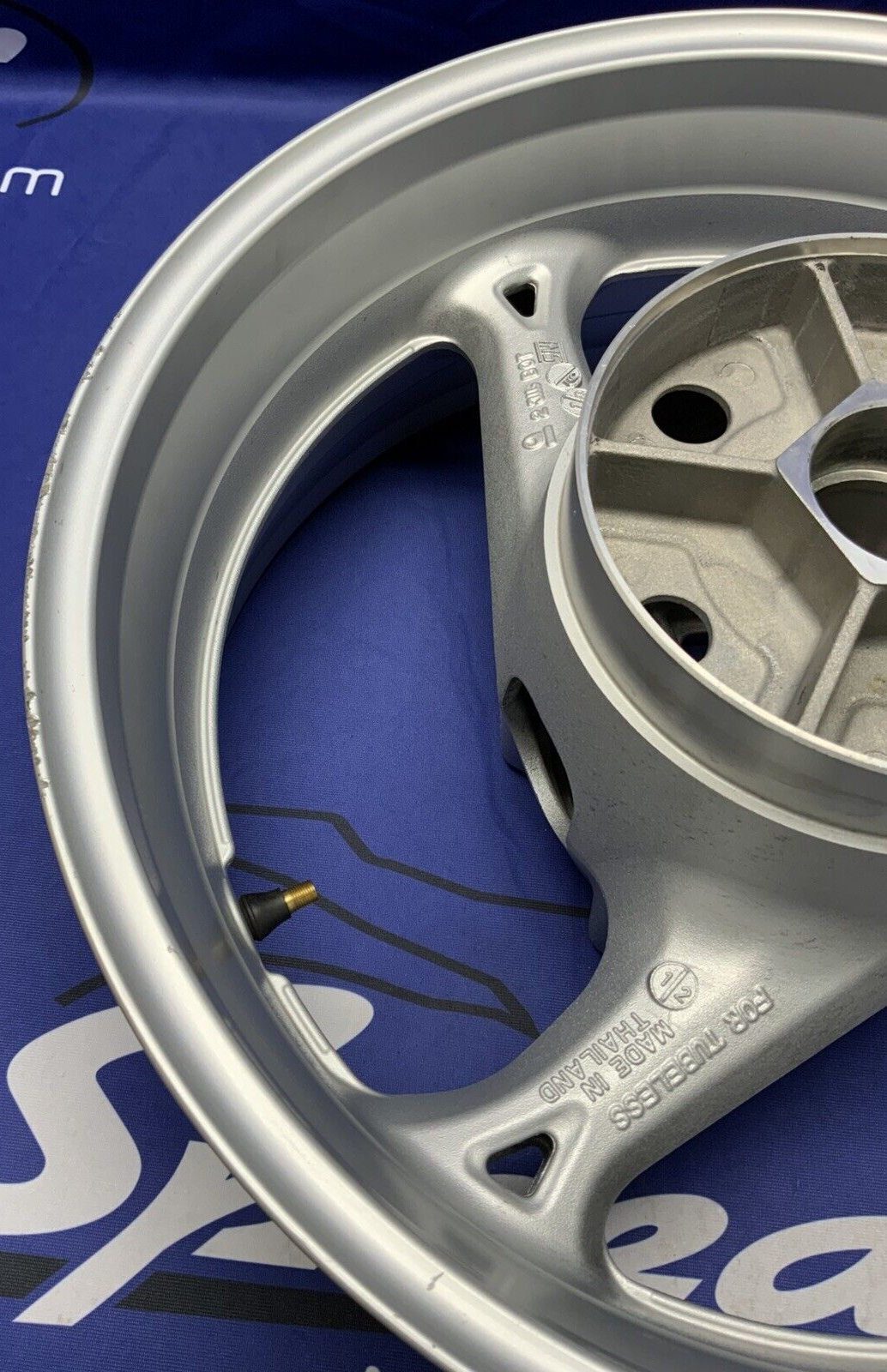 Suzuki Rear Wheel (Silver) Hayabusa 2019 OEM 64111-15H11-QGY