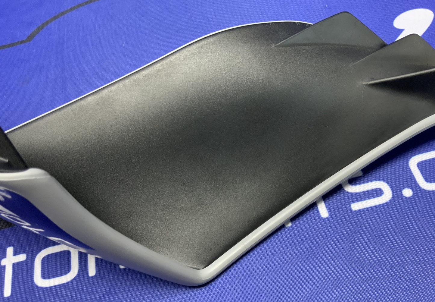 Yamaha Right Tail Fairing (Gray & Blue) YZF-R6 2017-2024 OEM BN6-W2172-50-P5