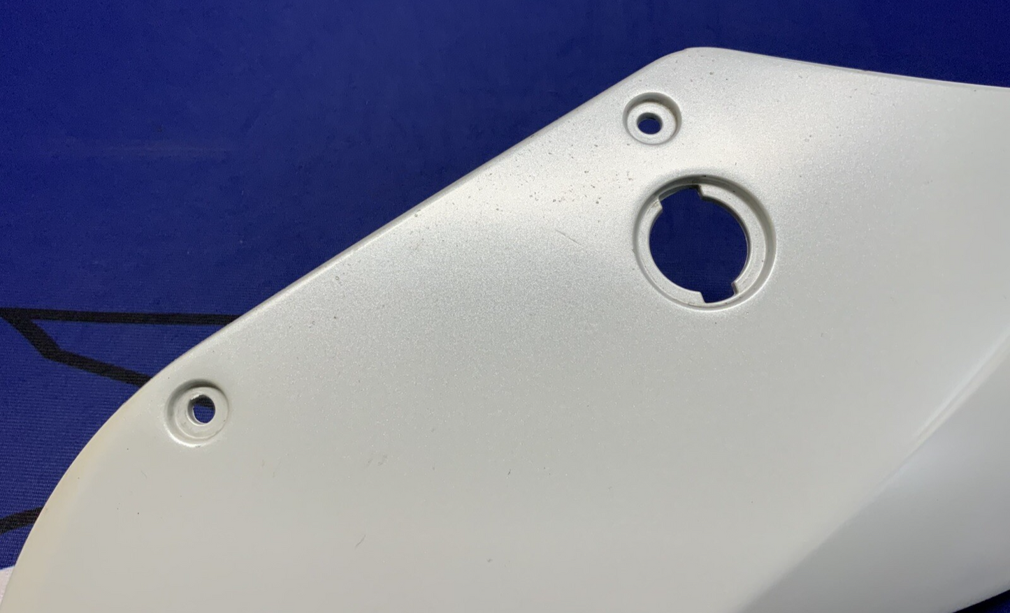 Ducati Right Rear Frame Cover (White) Panigale 899 2014, 2015 OEM 48211911AW
