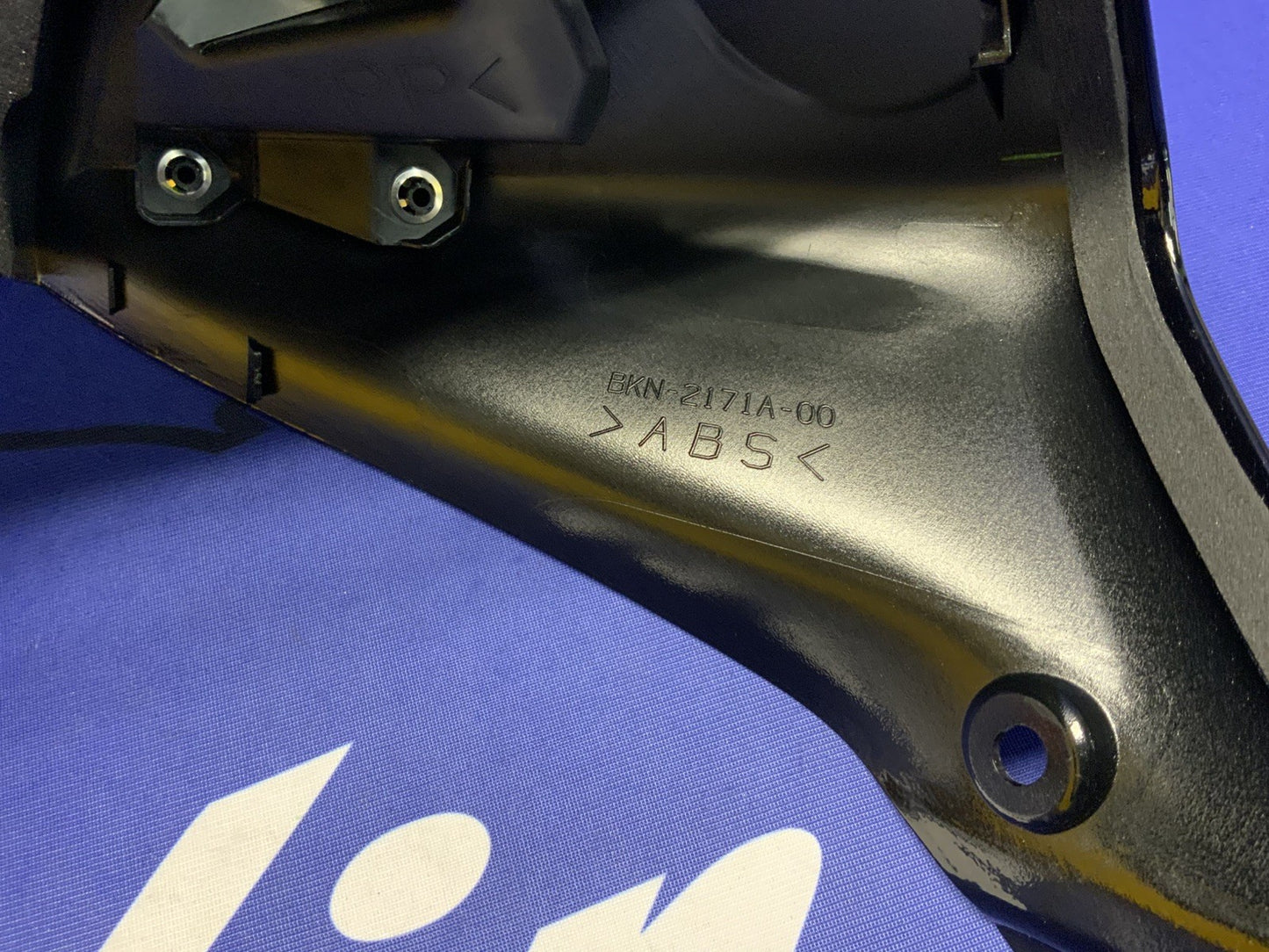 Yamaha Fuel Tank Cover (Black) YZF-R9 2025 OEM BKN-2171A-00-P3