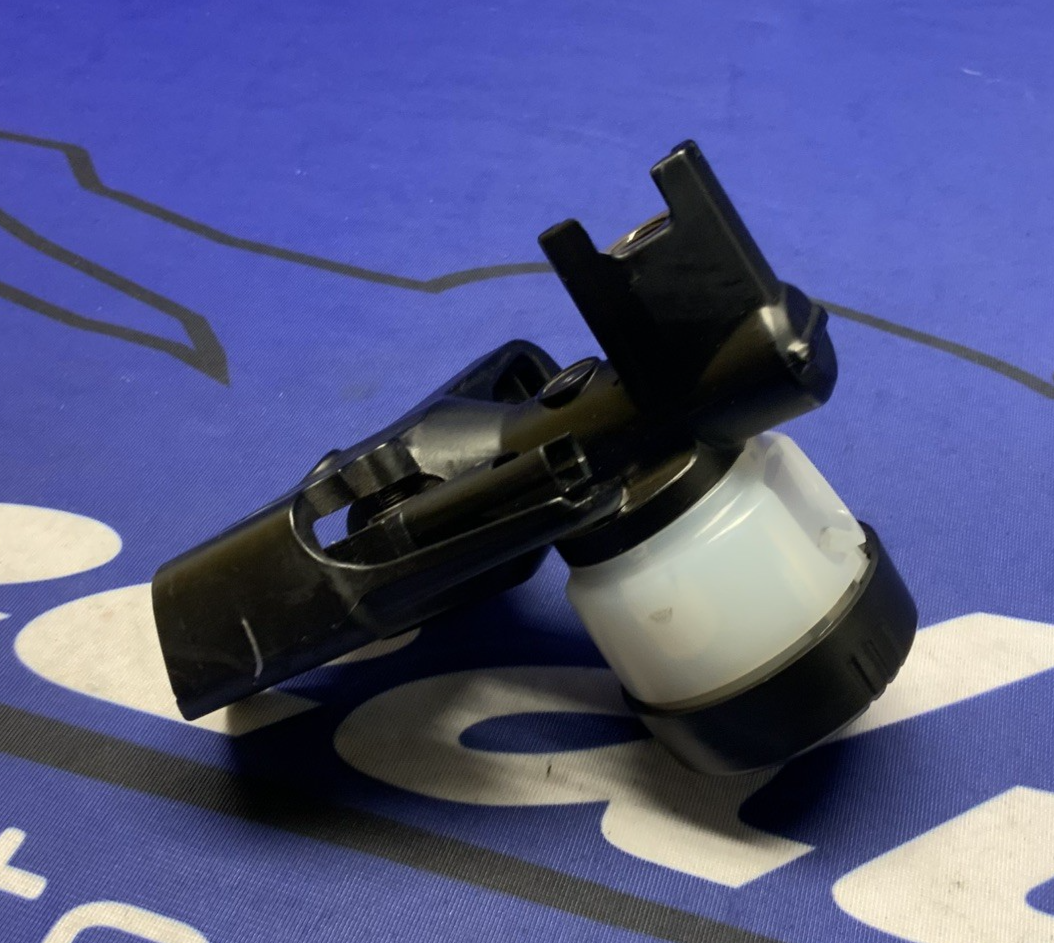 BMW Clutch Master Cylinder Assy R1200GS 2004-2010 OEM 32727728852