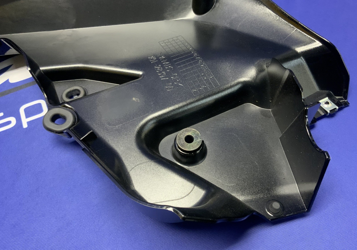 Yamaha Right Upper Fairing (Black) YZF-R9 2025 OEM BKN-28397-00-P1