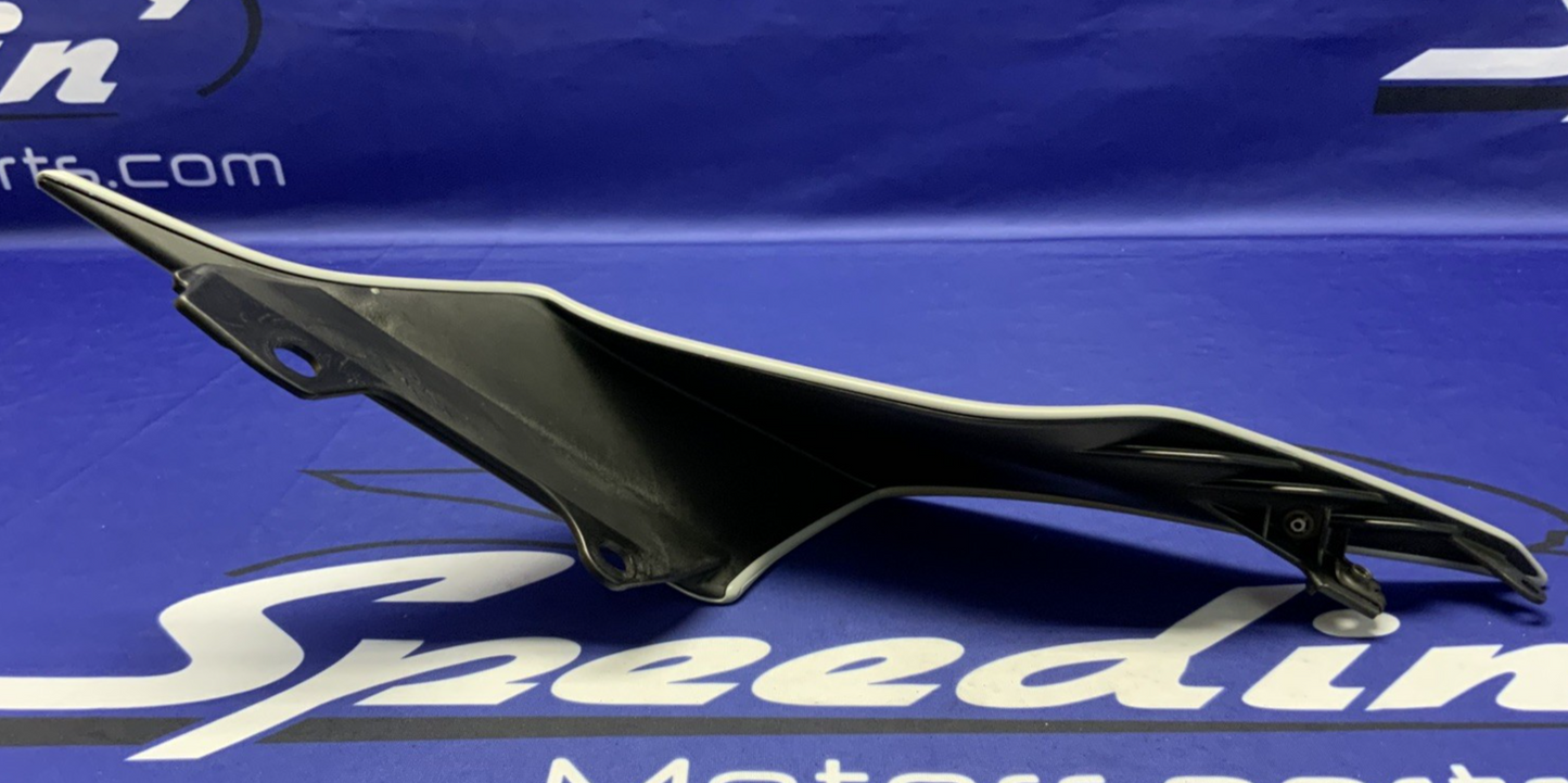Yamaha Right Tail Fairing (Gray & Blue) YZF-R6 2017-2024 OEM BN6-W2172-50-P5