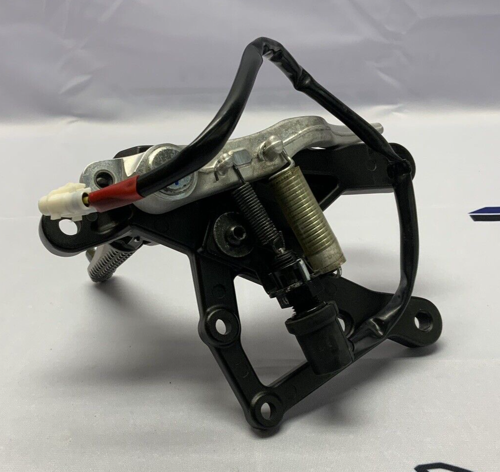 Yamaha Right Rear Set W/ Brake Lever & Switch YZF-R1 2015-25 OEM 2CR-27443-00-00