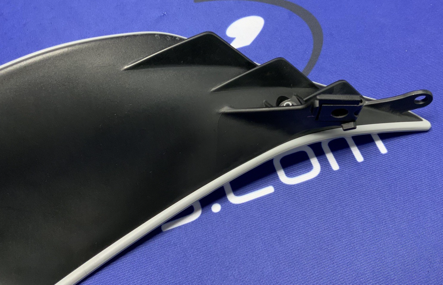 Yamaha Right Tail Fairing (Gray & Blue) YZF-R6 2017-2024 OEM BN6-W2172-50-P5