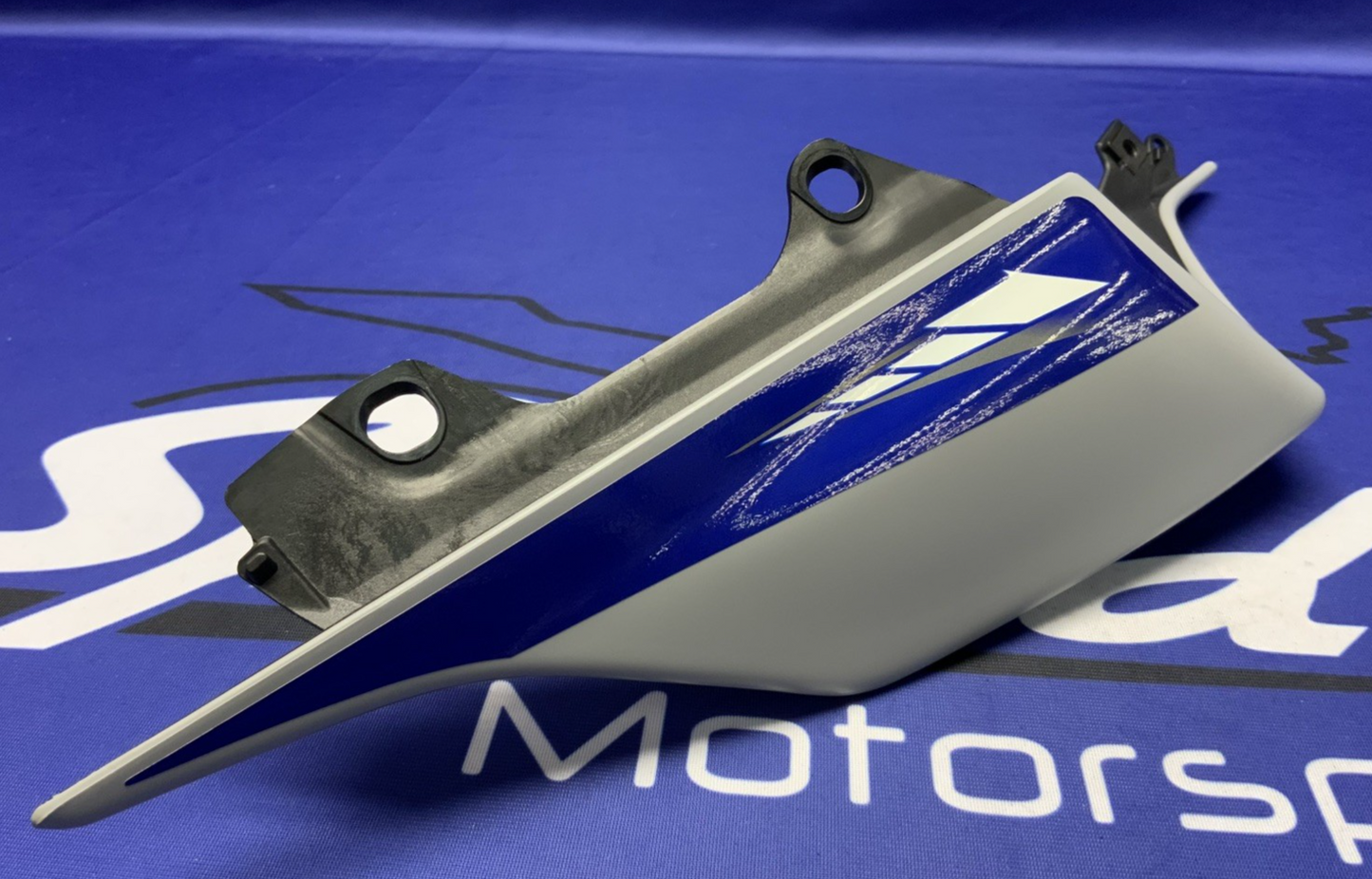 Yamaha Right Tail Fairing (Gray & Blue) YZF-R6 2017-2024 OEM BN6-W2172-50-P5