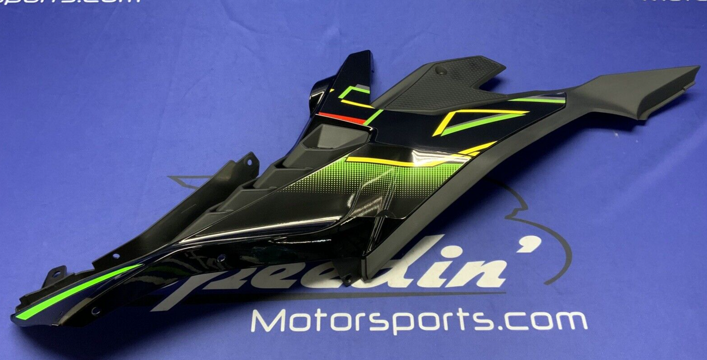 Kawasaki Right Tank Fairing ZX-4R/RR 2023-2025 OEM 14093-0963-H8