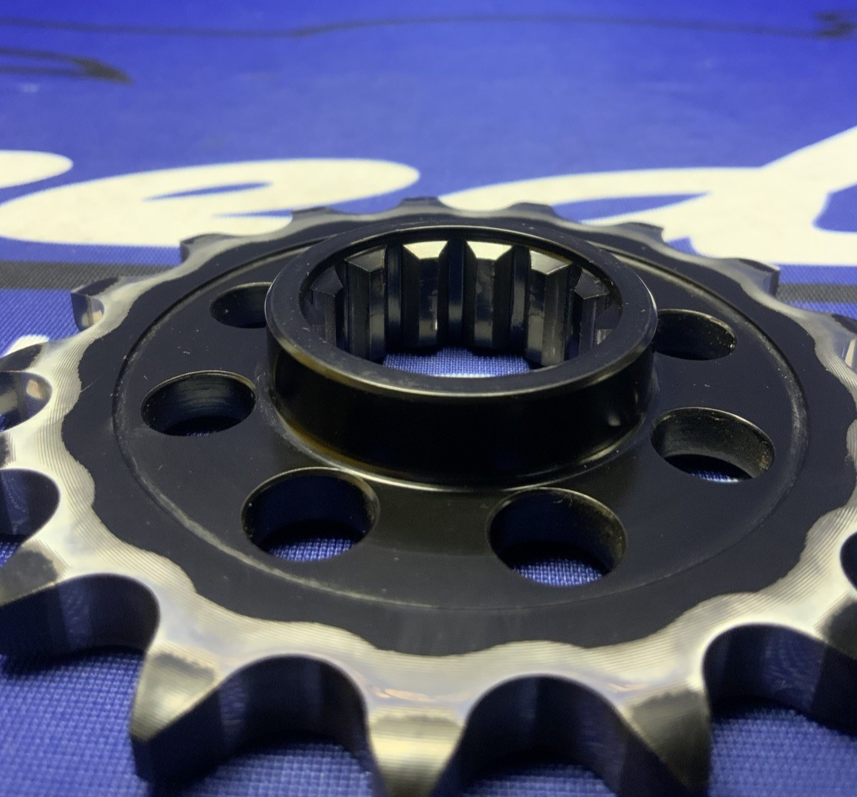 BMW Front Sprocket (17T) S1000RR 2015-2025, M1000RR 2021-2024 OEM 23008569917