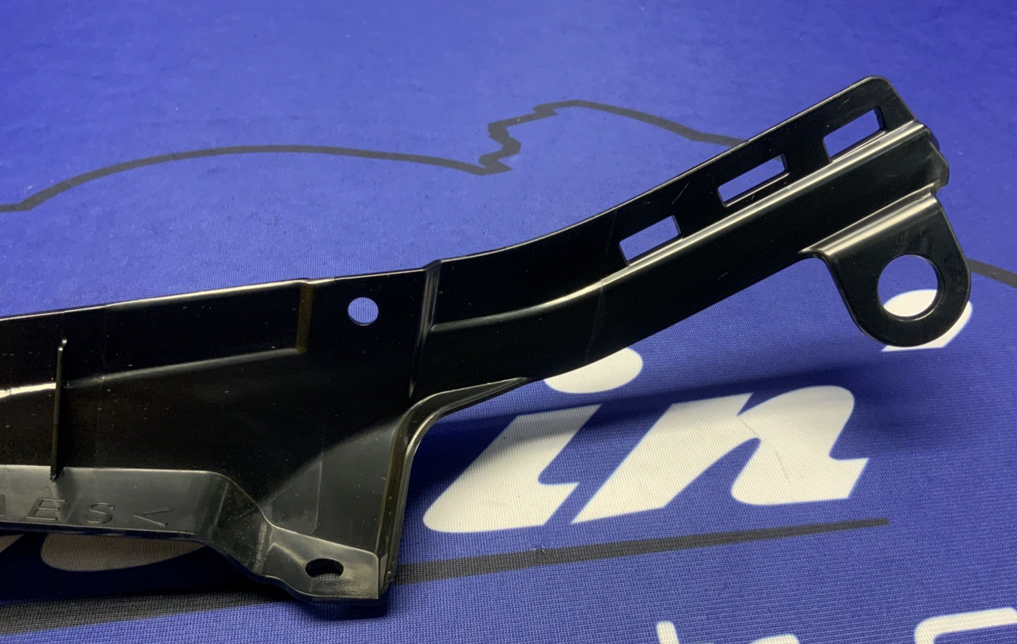 Yamaha Right Inner Cowling YZF-R6 2017-2024 OEM BN6-28229-00-00