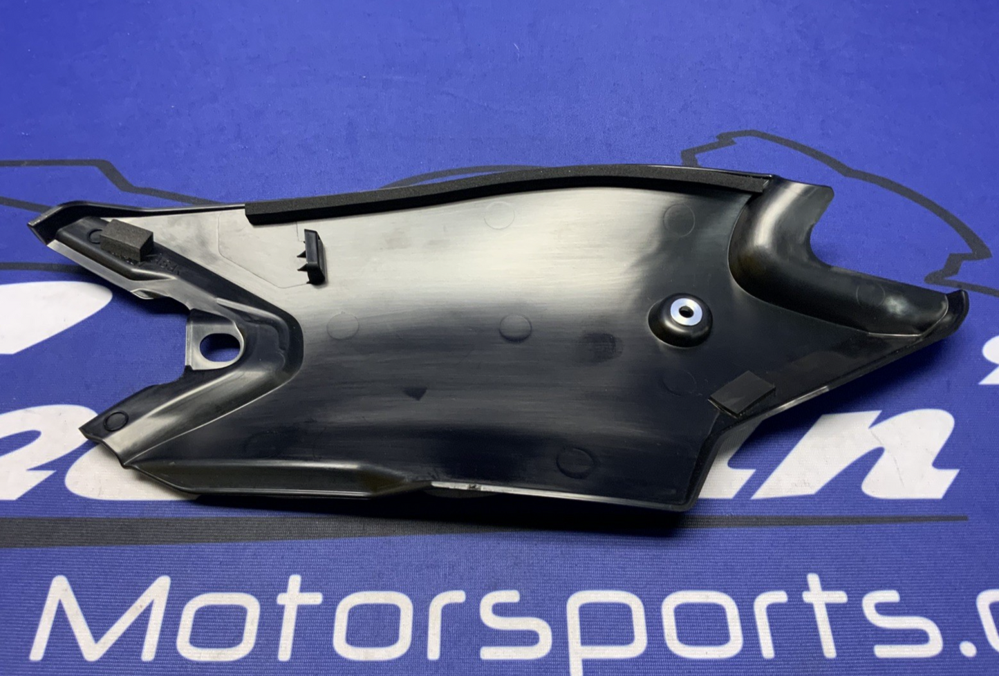 Yamaha Right Tank Cover (Black) YZF-R9 2025 OEM BKN-2171M-00-00