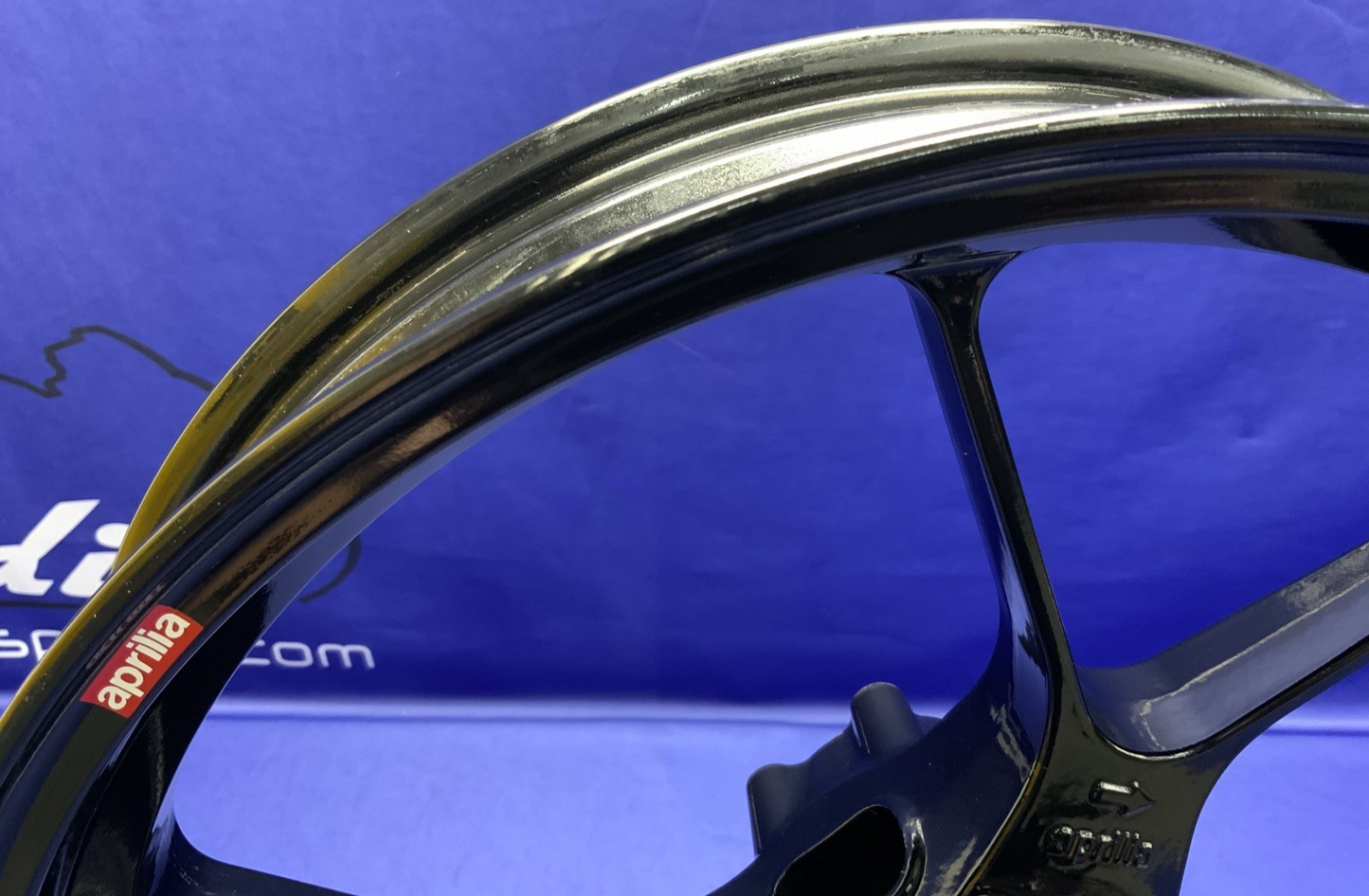 Aprilia Front Wheel (Black) RSV4 2012-2026 OEM 896754