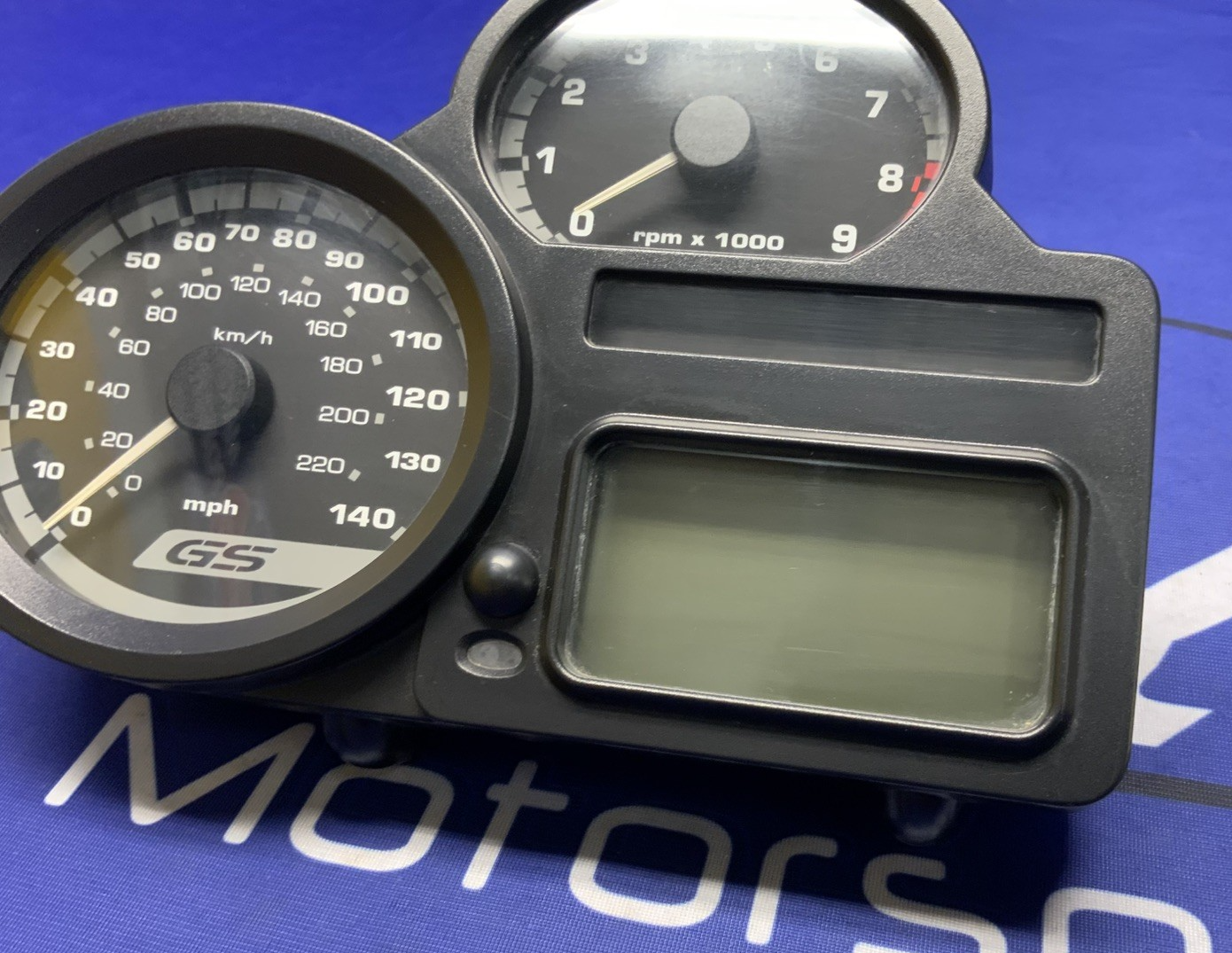 BMW Speedometer Assembly 1200GS 2004-2007 OEM 62117705210