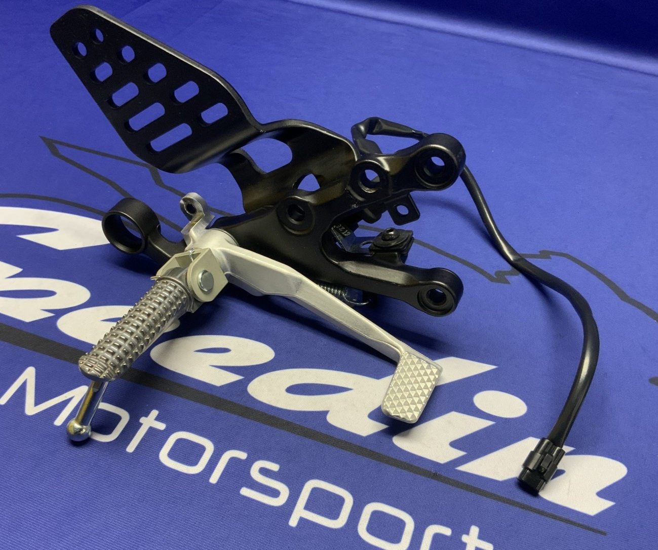 Yamaha Right Rear Set W/ Switch (Black) YZF-R6 2012-2024 OEM 2C0-27443-10-00