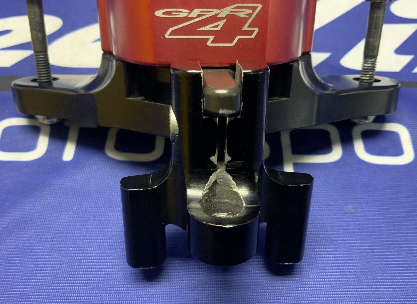GPR V4 Steering Damper (Red) YZF-R6 2008-2024 5011-4034R