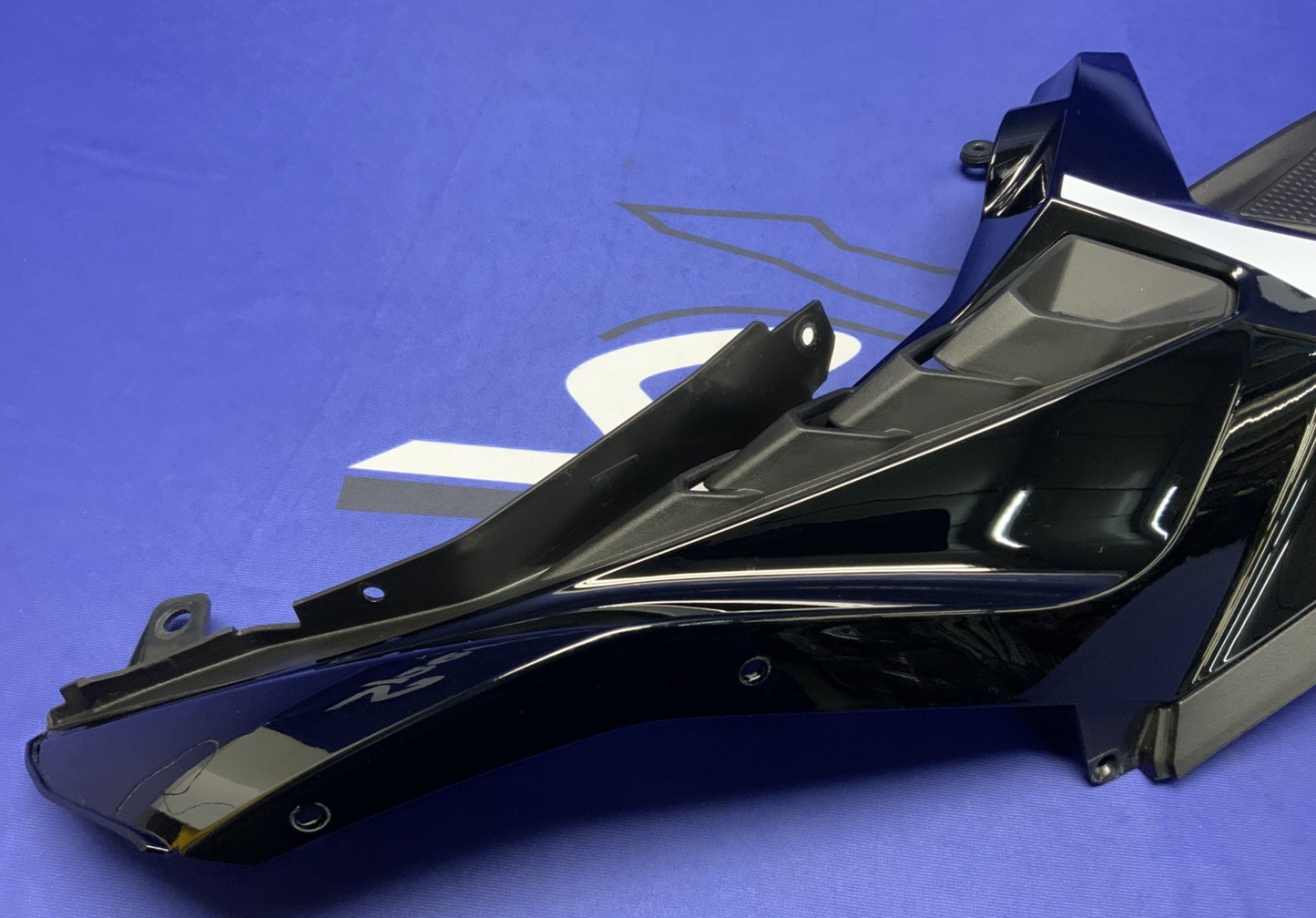 Kawasaki Right Tank Fairing (KRT) ZX-4R/RR 2023-2025 OEM 14093-0963-H8