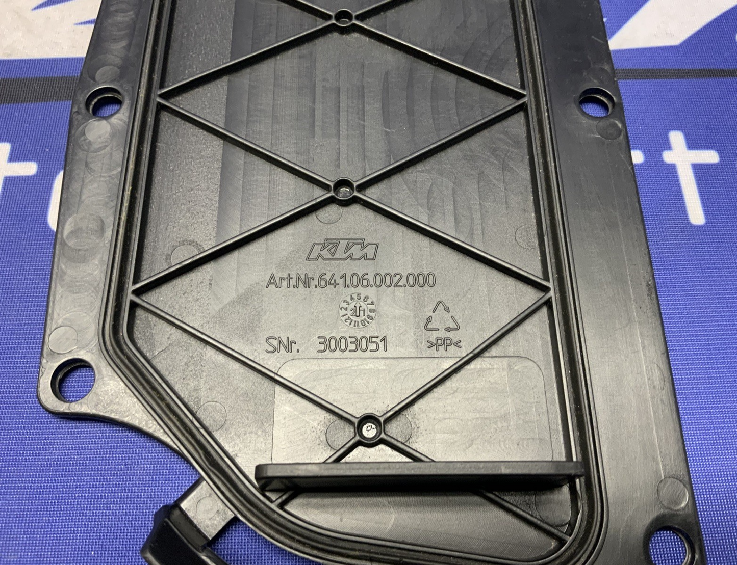 KTM Air Box Lid 890 Duke R 2020-2023 OEM 64106002000