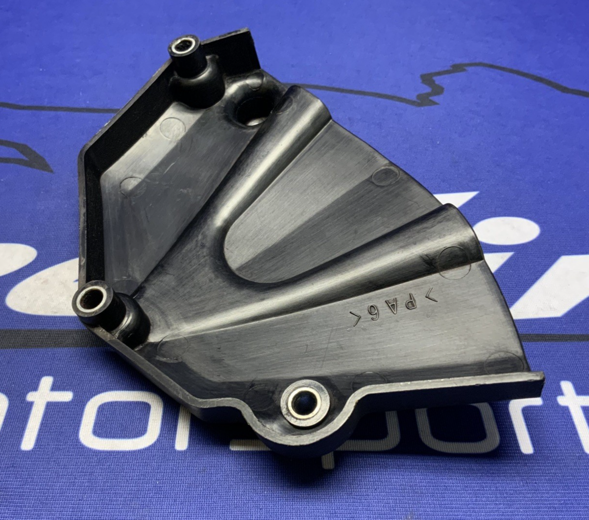 Yamaha Chain Cover YZF-R6 2006-2024 OEM 2C0-15418-00-00
