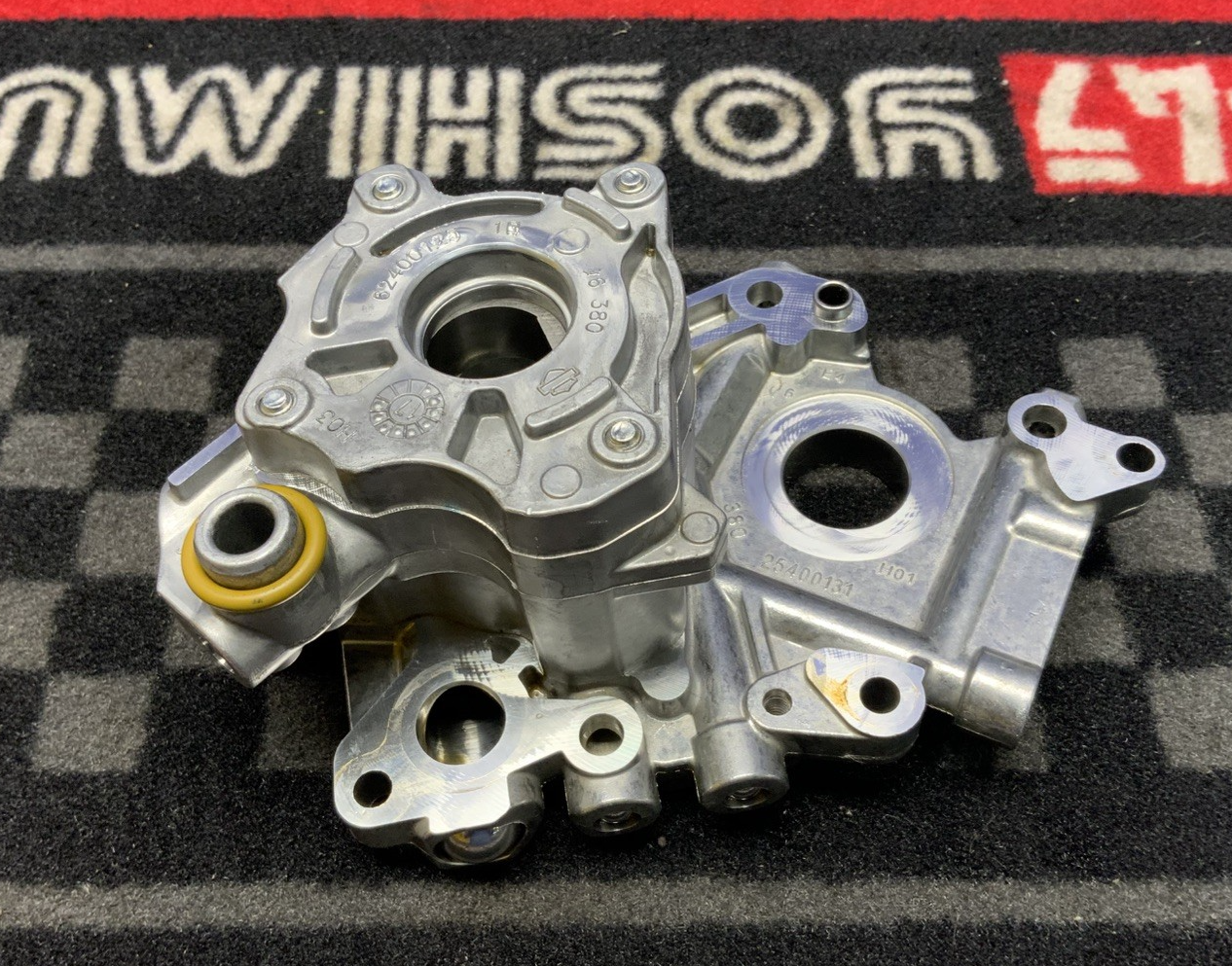 H-D Cam Shaft Support Plate W/ Oil Pump Assy Ultra Limited 2018-24 OEM 25400133