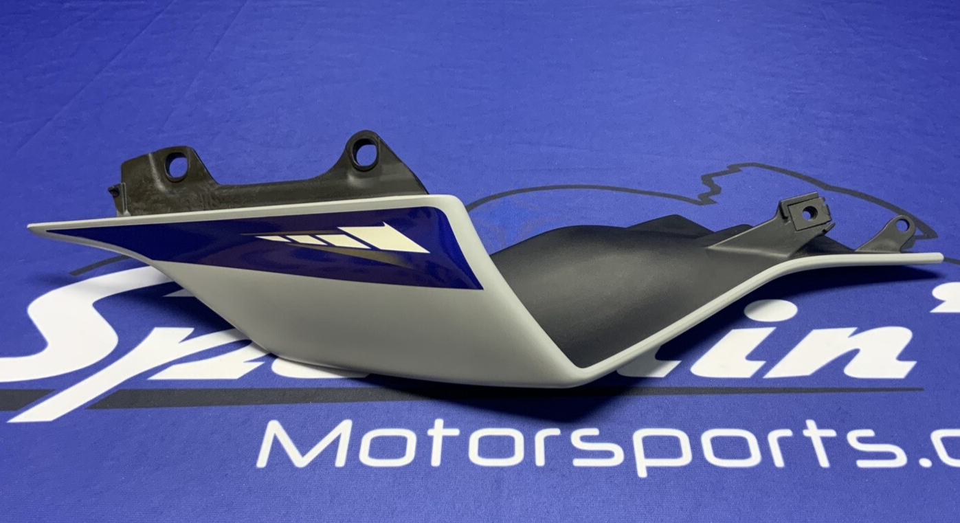 Yamaha Right Tail Fairing (Gray & Blue) YZF-R6 2017-2024 OEM BN6-W2172-50-P5
