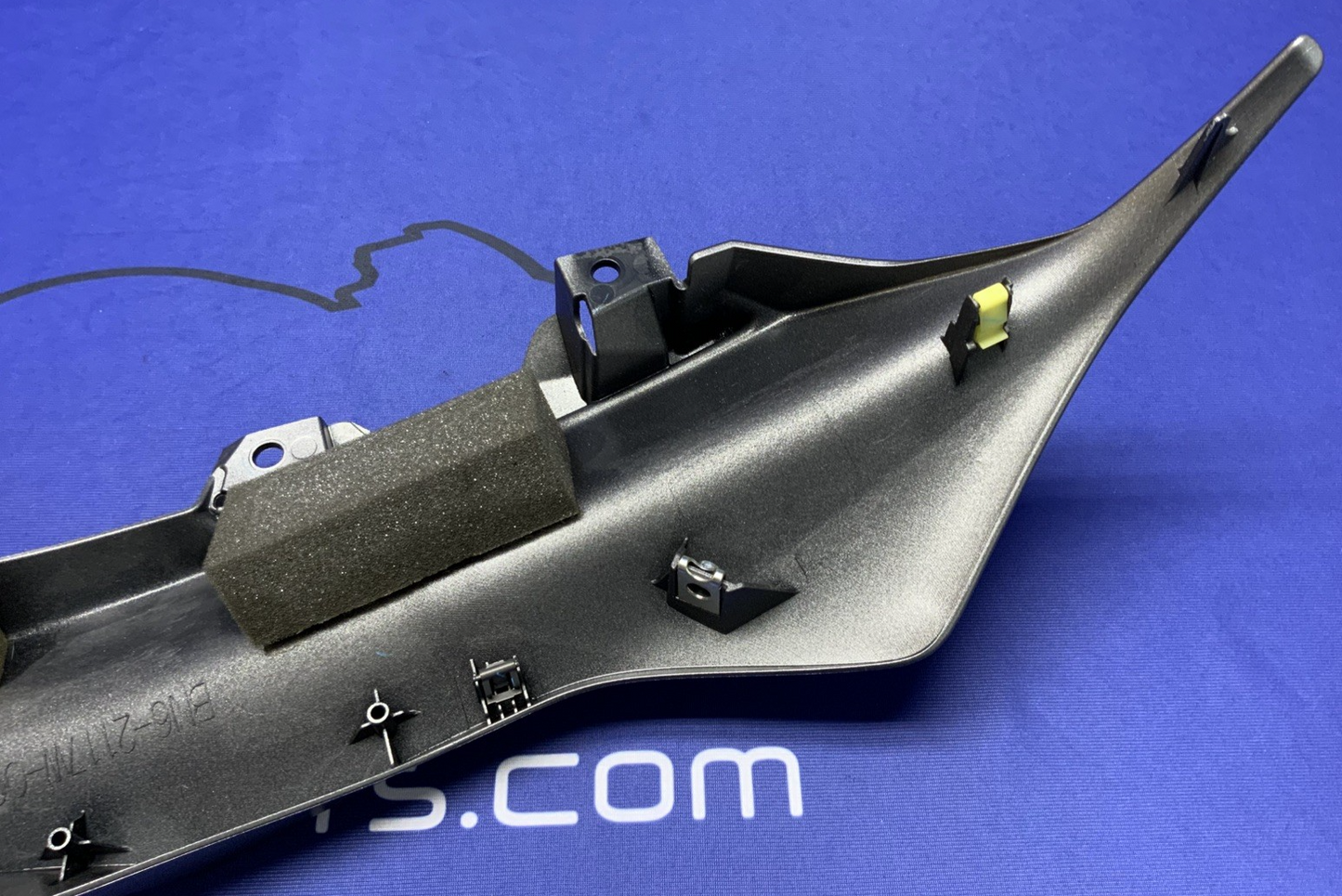 Yamaha Right Upper Fairing (Dark Gray) YZF-R6 2017-2024 OEM BN6-2117W-00-P4