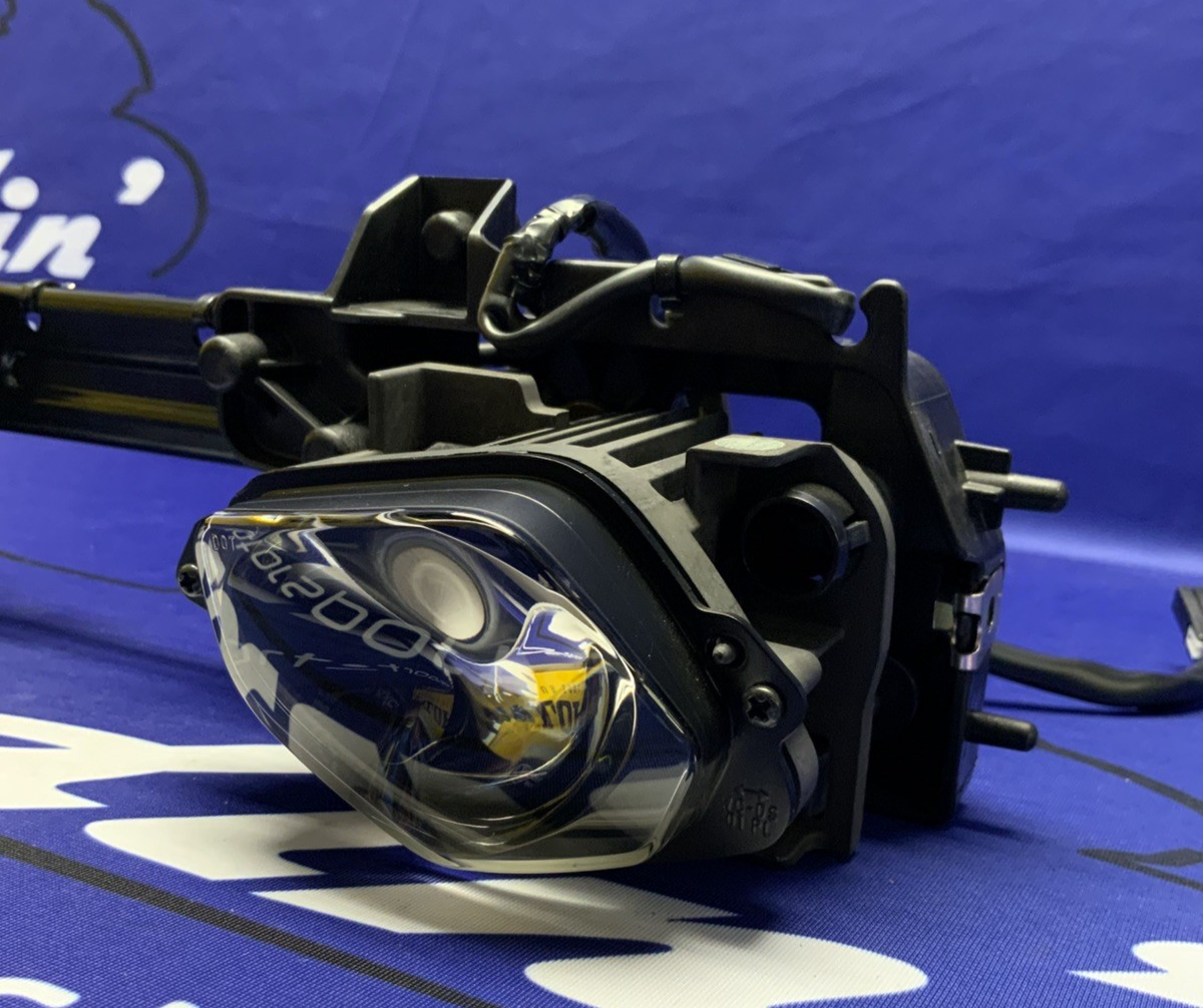 Yamaha Headlight Assembly YZF-R6 2017-2020 OEM BN6-84300-00-00